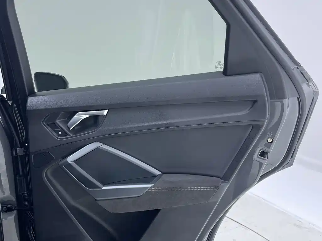 Audi Q3 Sportback — миниатюра 27
