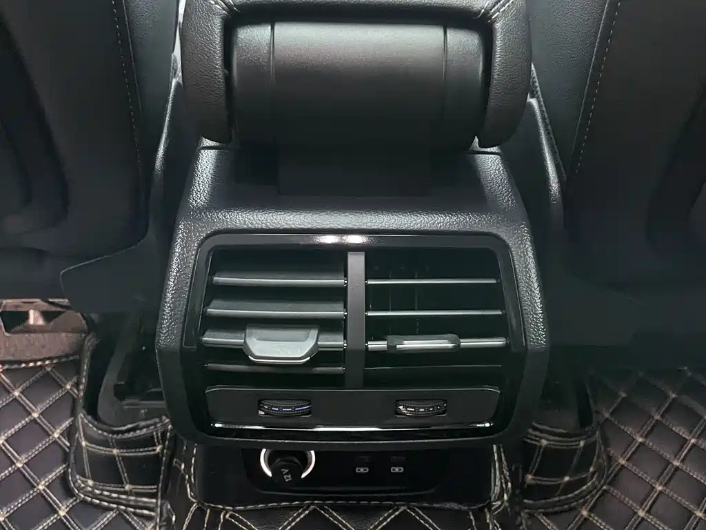 Audi Q3 Sportback — миниатюра 12