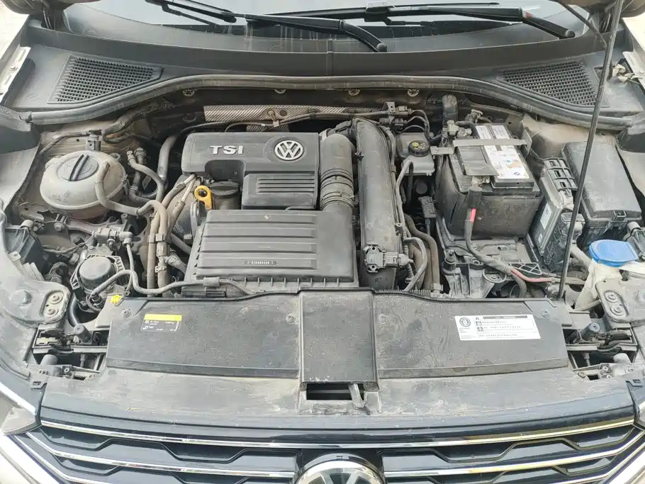 Volkswagen T-Roc — миниатюра 10