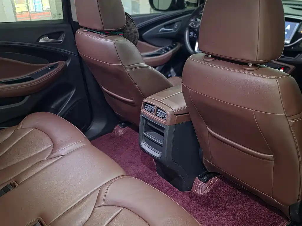 Buick Envision Plus — миниатюра 7