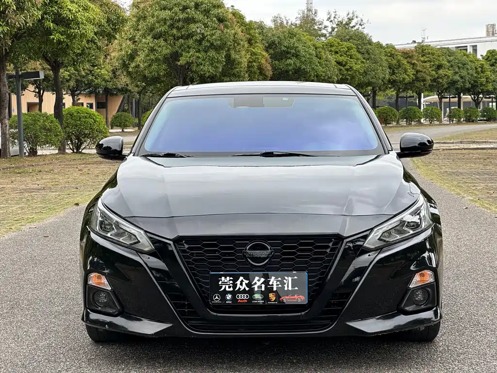 NISSAN TEANA