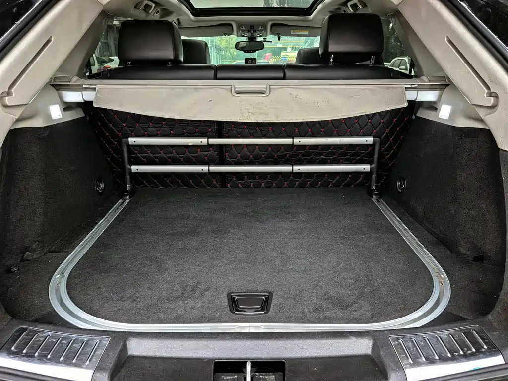 Cadillac SRX — миниатюра 17