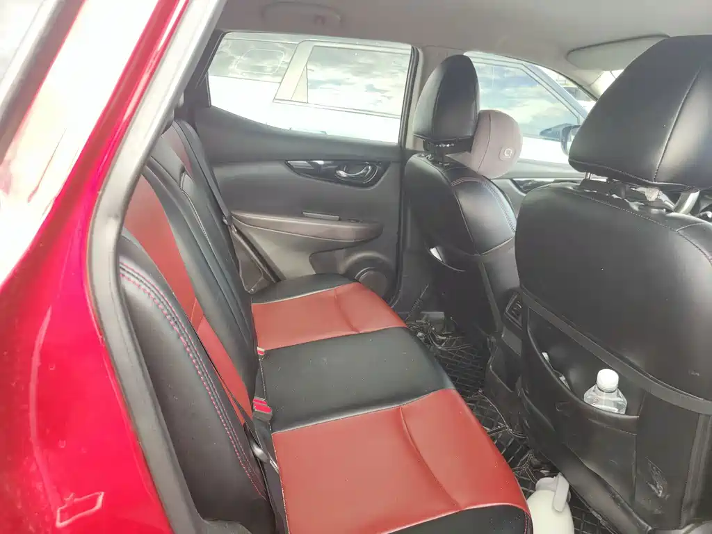 Nissan Qashqai — миниатюра 13