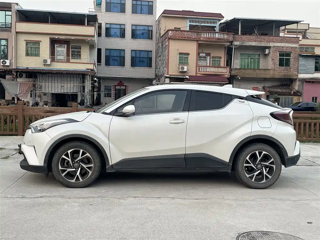 Toyota C-HR — миниатюра 3