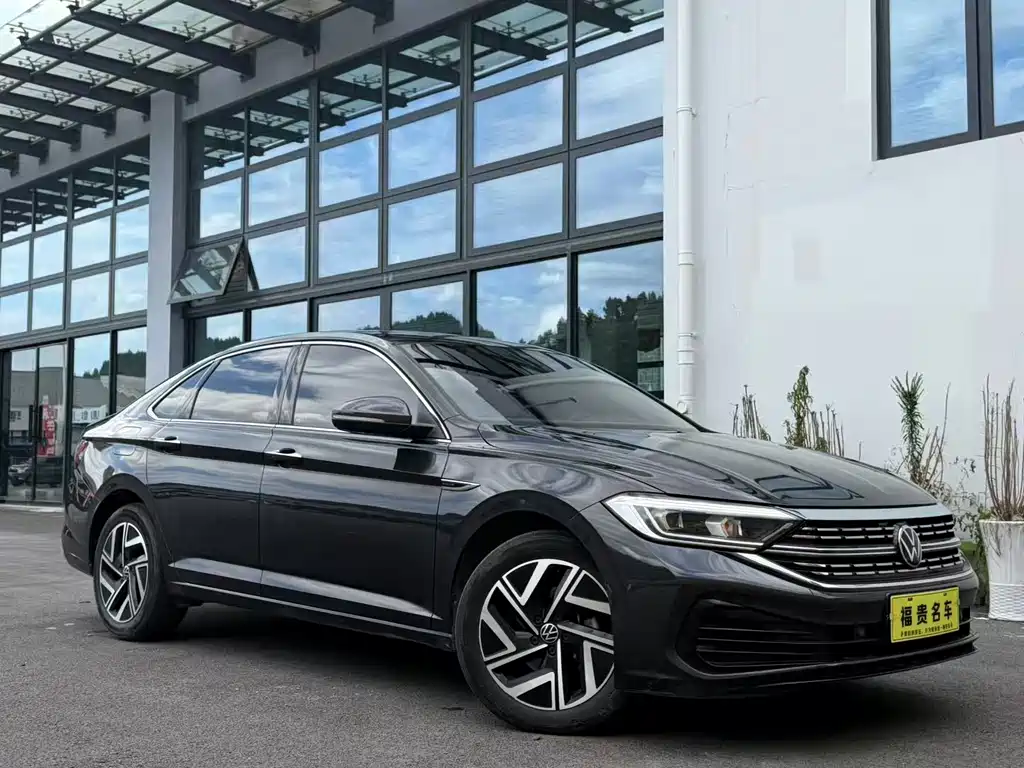 Volkswagen Sagitar — миниатюра 3