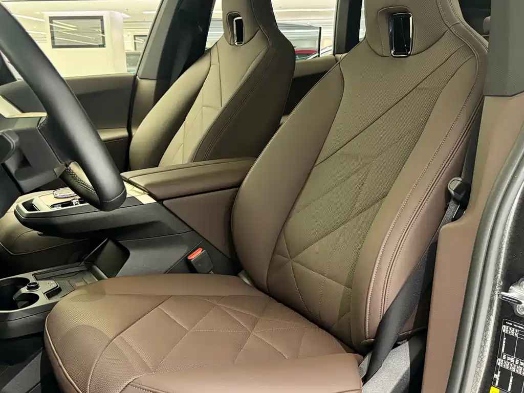 BMW iX 2023 xDrive40