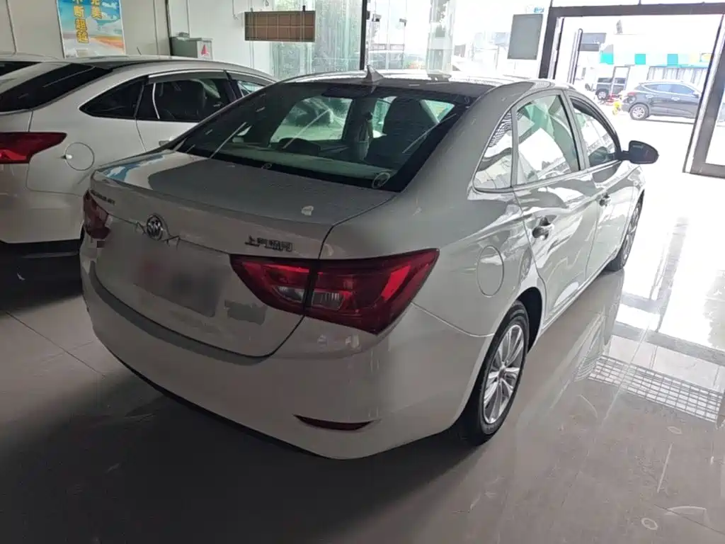 Buick Excelle — миниатюра 7
