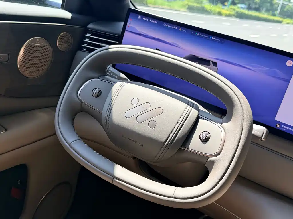 IM 智己LS8 — миниатюра 10