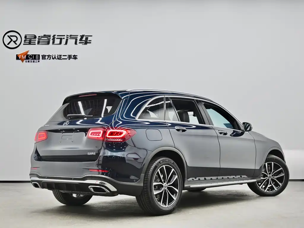MERCEDES-BENZ GLC