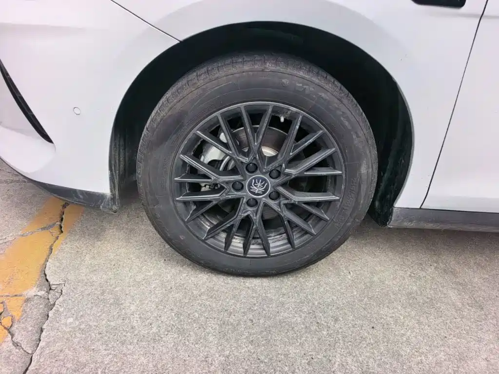 BYD Qin PLUS — миниатюра 23