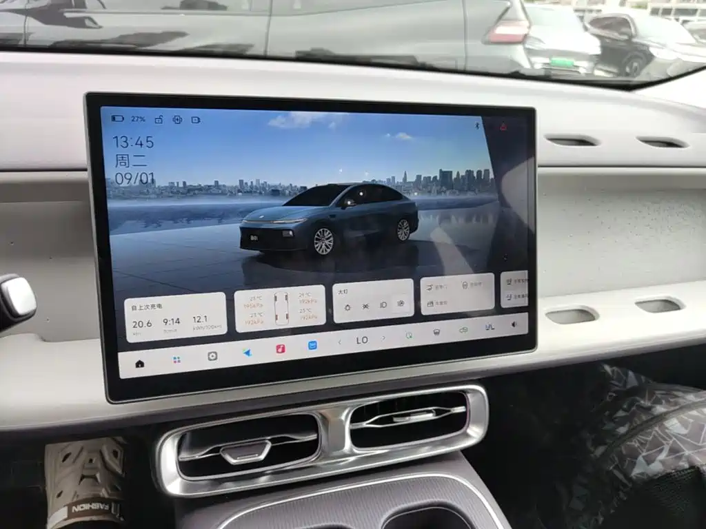 Leapmotor Leapmotor B01 — миниатюра 13