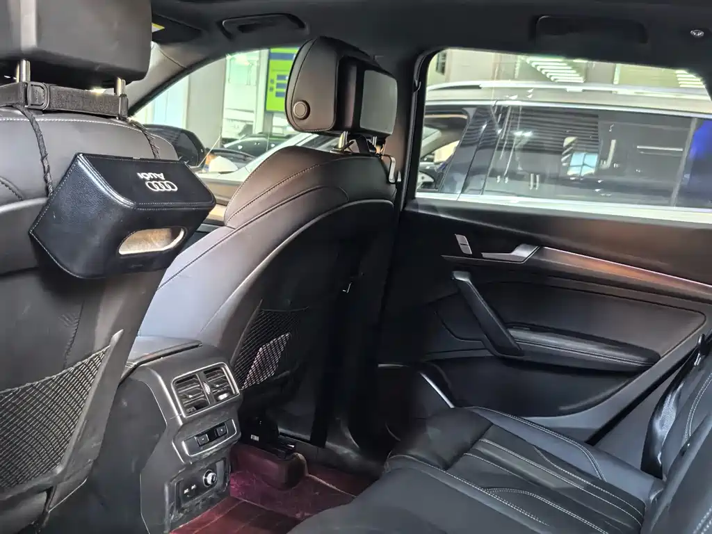 Audi Q5L — миниатюра 5