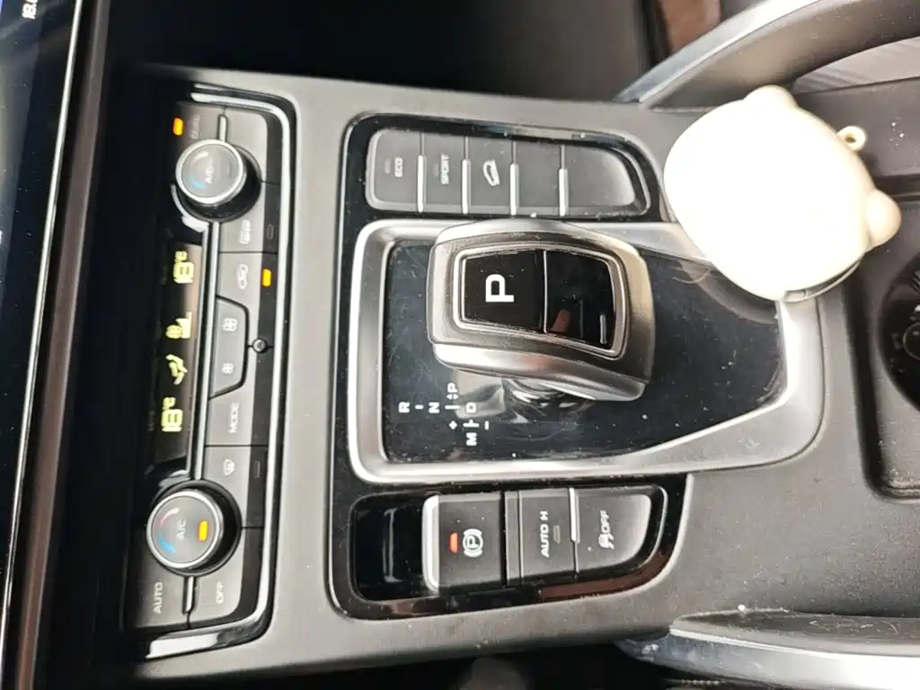 Geely Boyue — миниатюра 14