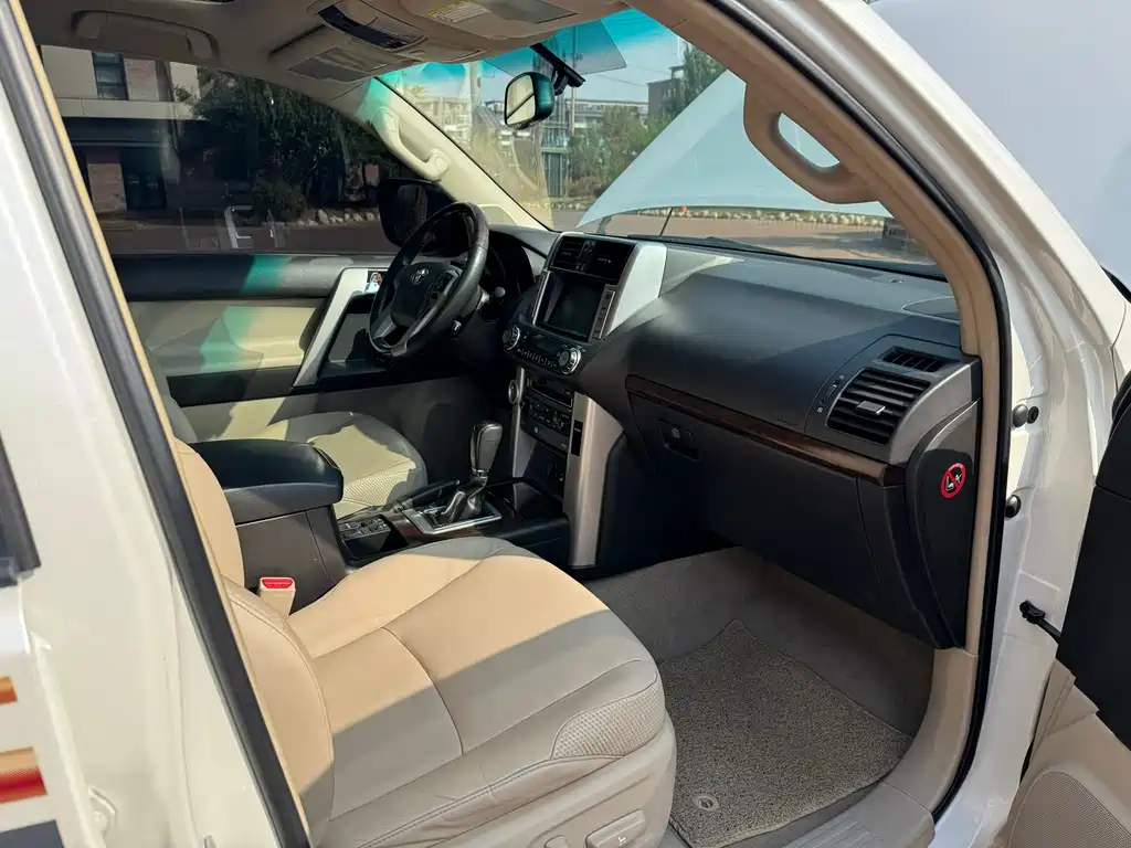 Toyota Prado (Import) — миниатюра 6