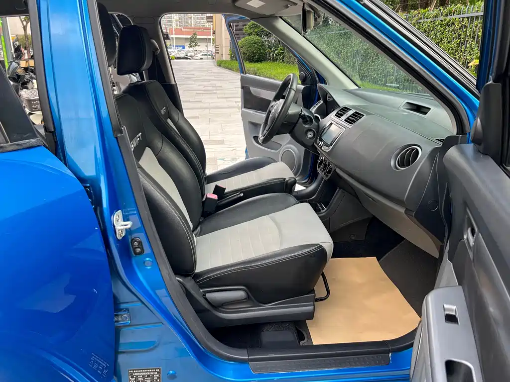 Suzuki Swift — миниатюра 7