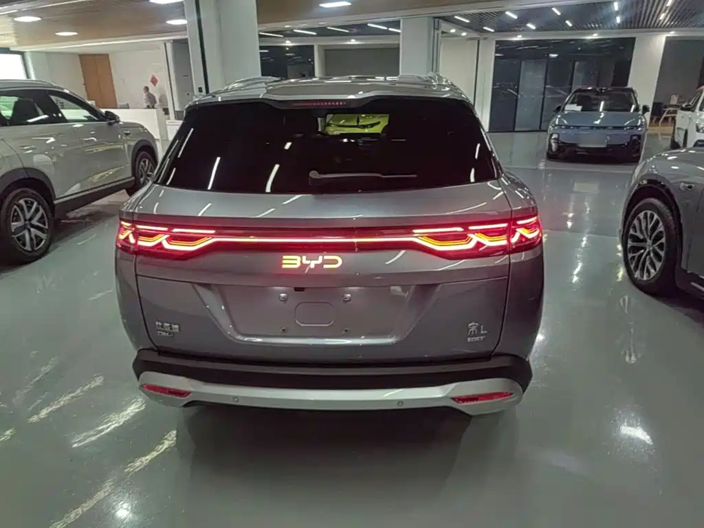 BYD L DM-i — миниатюра 6
