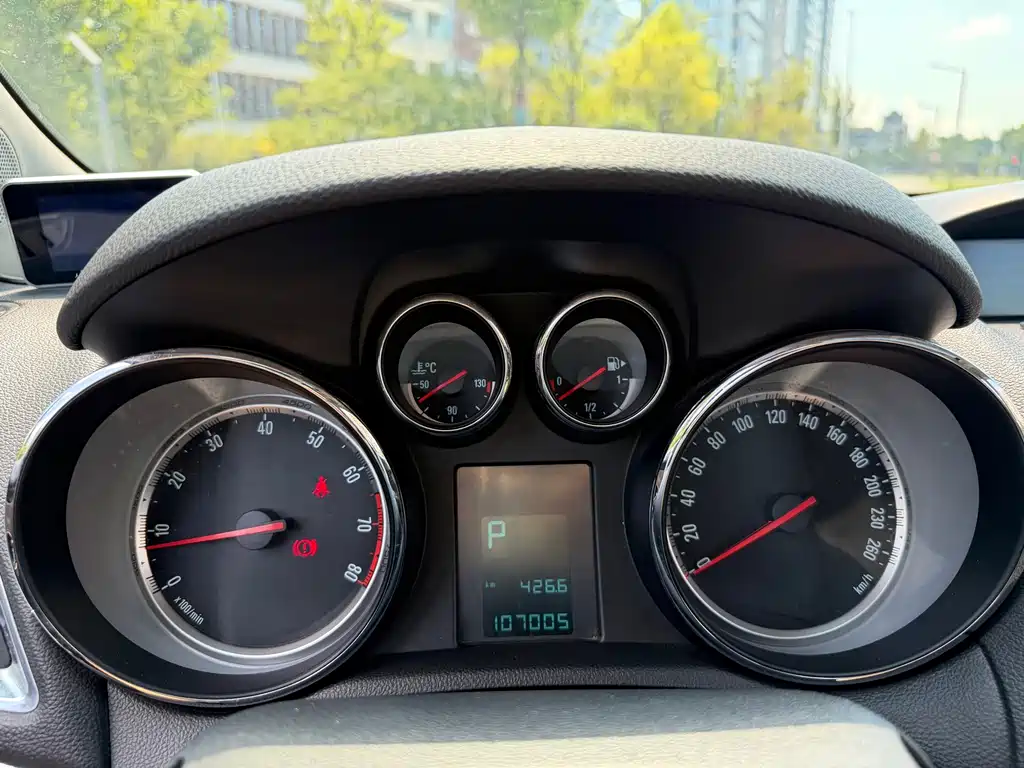 Buick Encore — миниатюра 17
