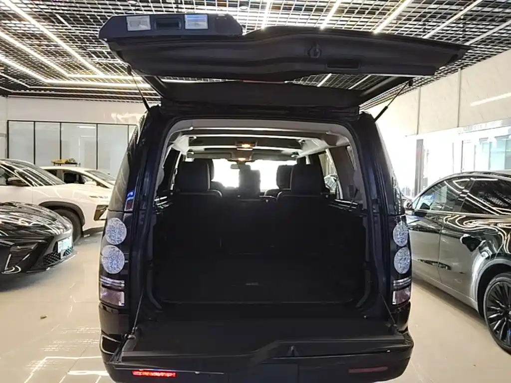 Land Rover Discovery — миниатюра 19