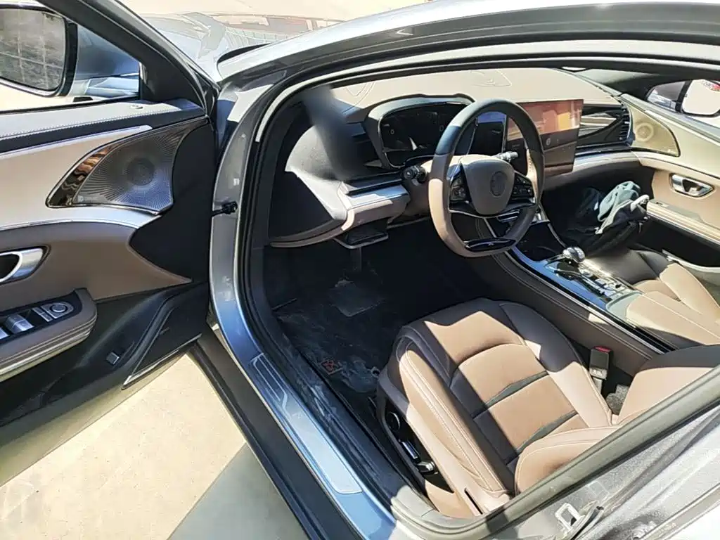 BYD Han — миниатюра 16