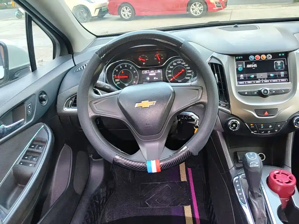 Chevrolet Cruze — миниатюра 11
