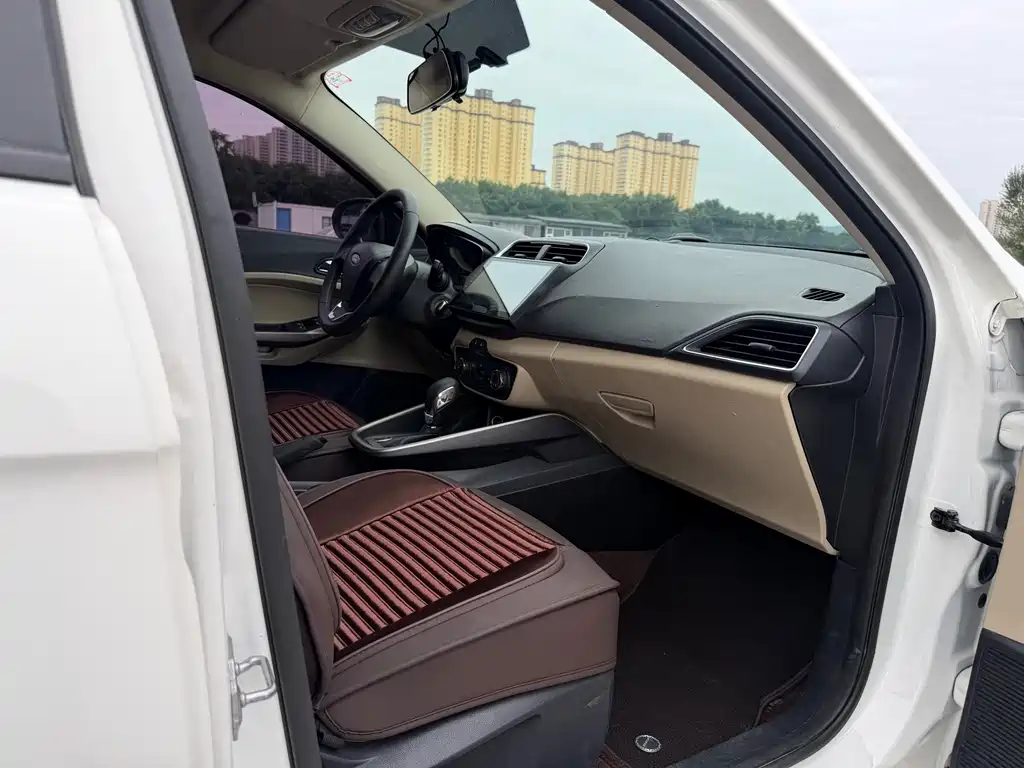 Ford Escort — миниатюра 10