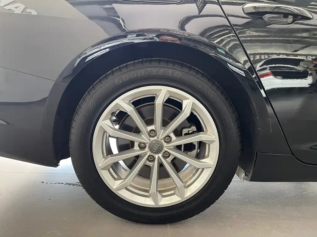 Audi A6L — миниатюра 30