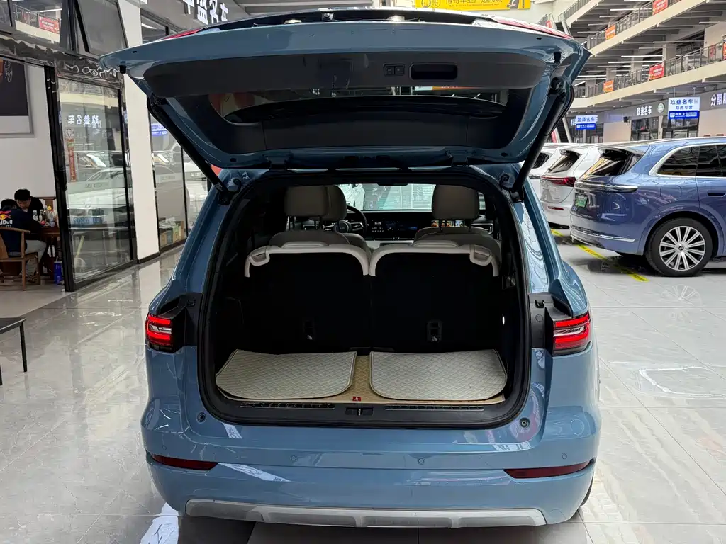 Li Auto Li ONE — миниатюра 9