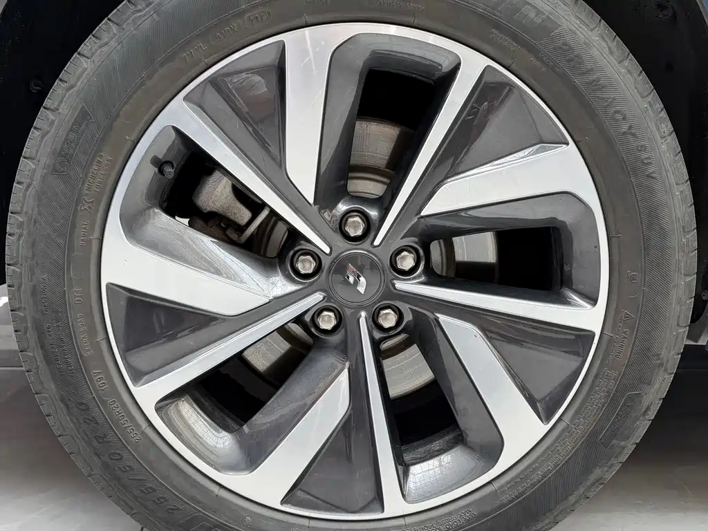 Li Auto Li ONE — миниатюра 11