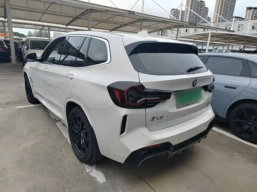 BMW iX3 — миниатюра 5