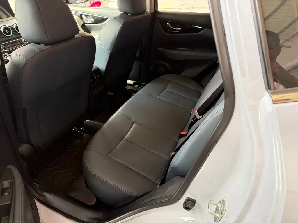 Nissan Qashqai — миниатюра 4