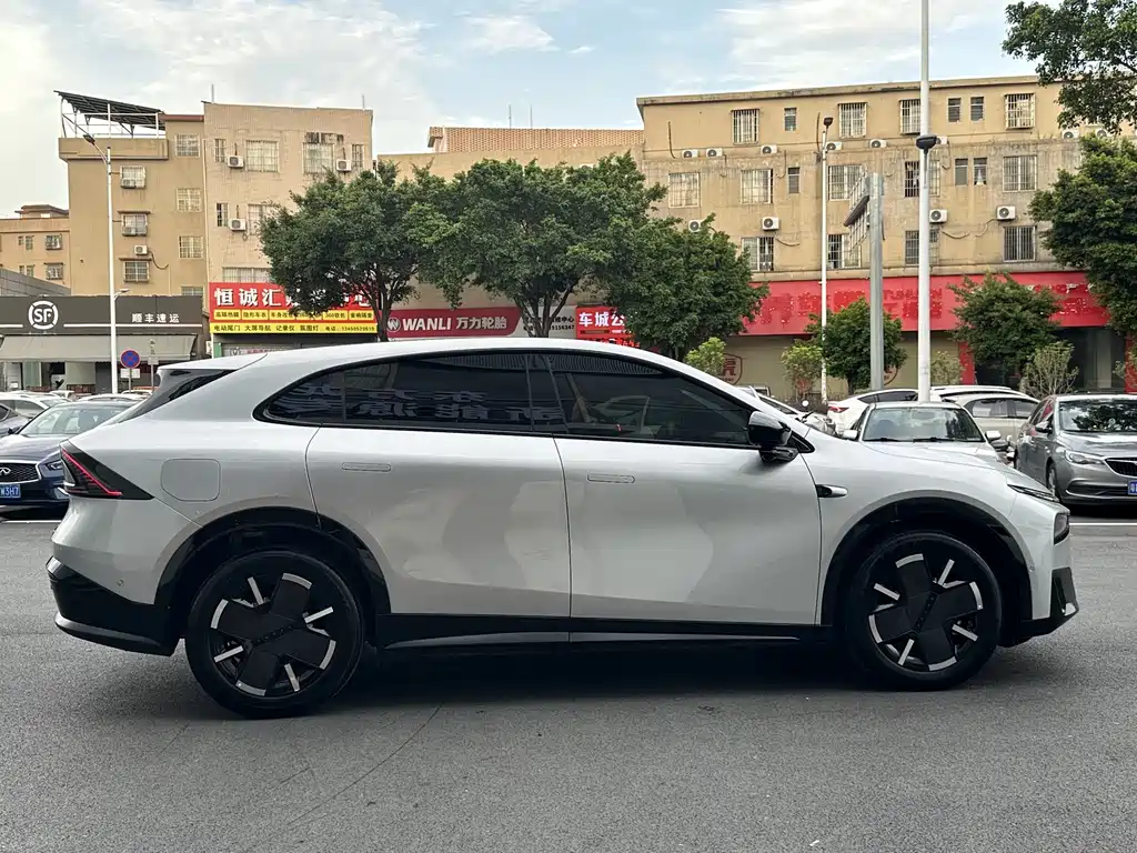 XPeng G7 — миниатюра 8