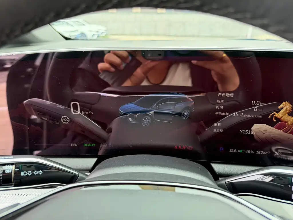 Cadillac IQ — миниатюра 13