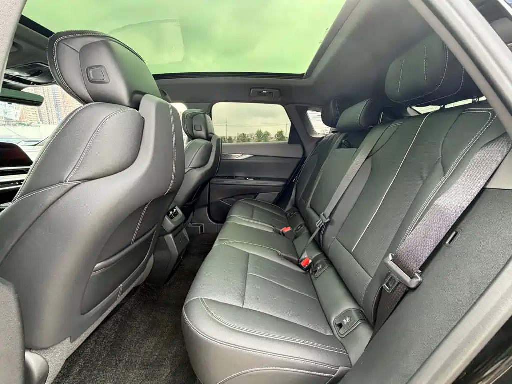 Cadillac IQ — миниатюра 9