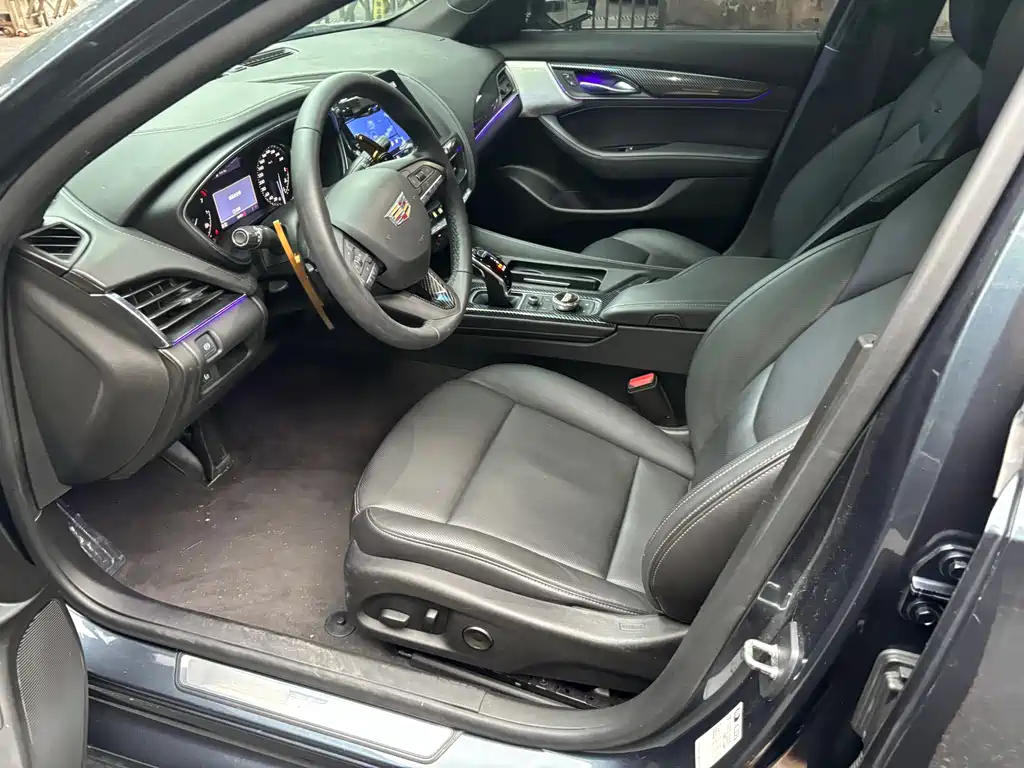Cadillac CT5 — миниатюра 11