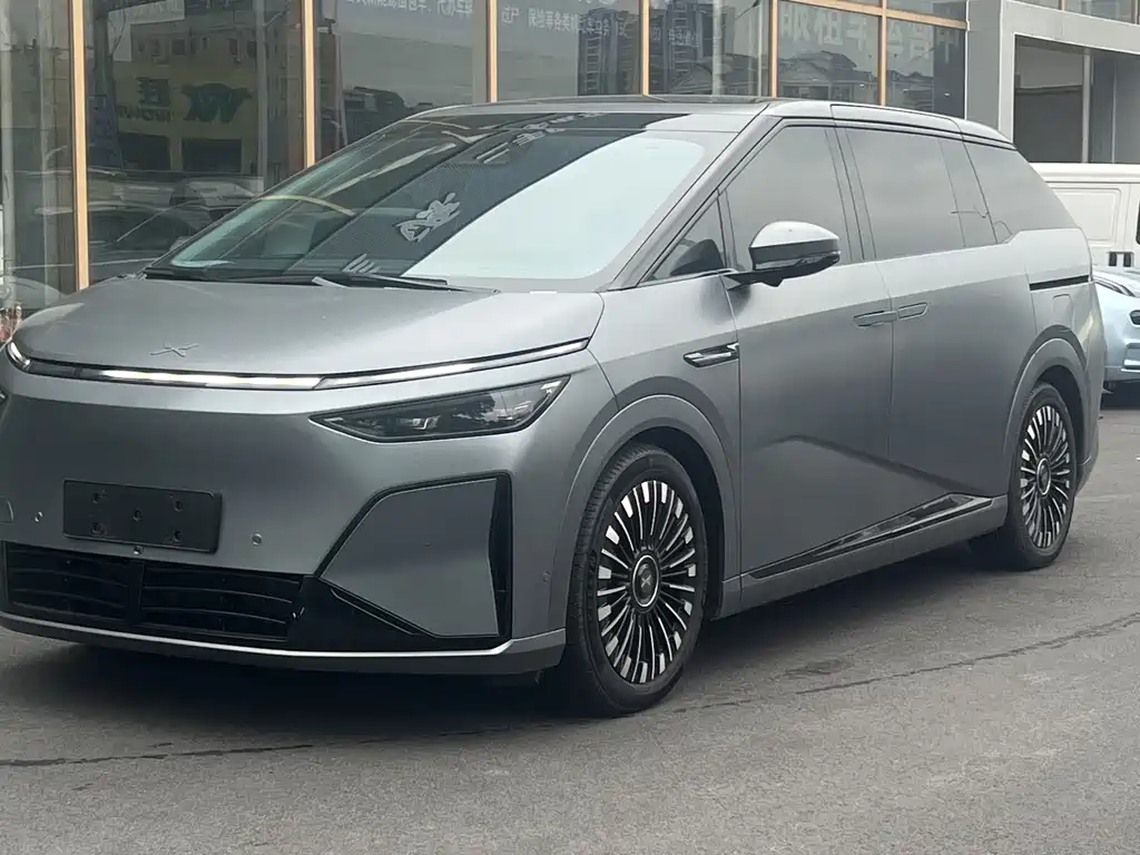 XPeng X9 — миниатюра 3