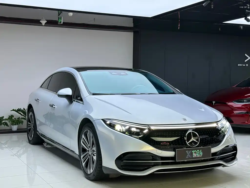 Mercedes-Benz EQS 2022 450+