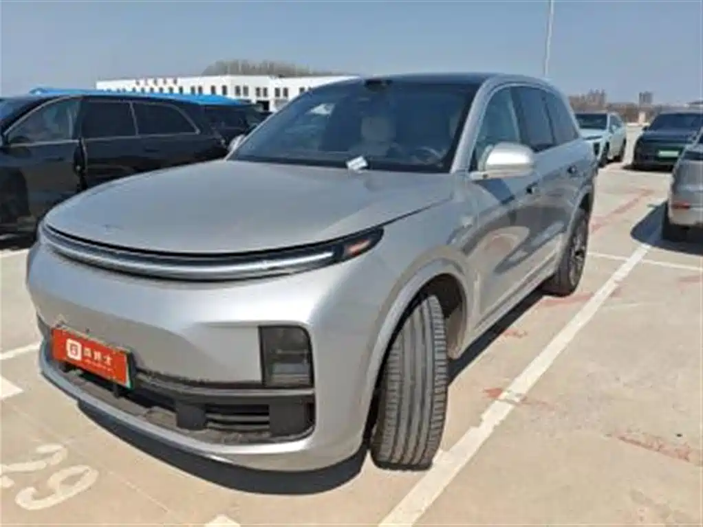 Li Auto Li L8 2025