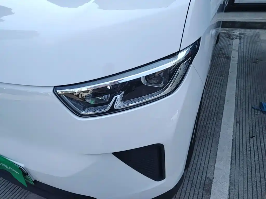 Wuling Yangguang — миниатюра 24