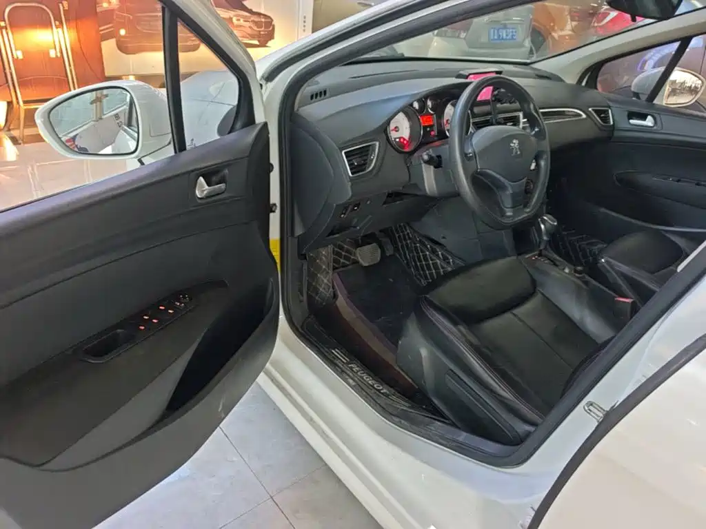 Peugeot 308 — миниатюра 16