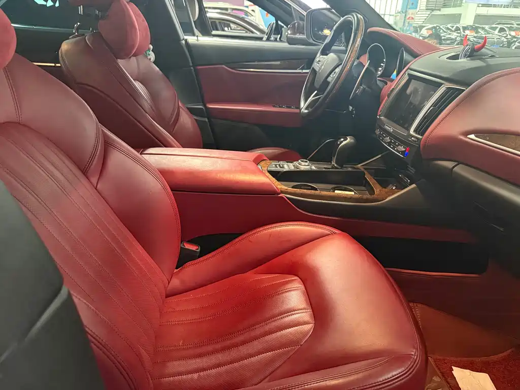 Maserati Levante — миниатюра 4