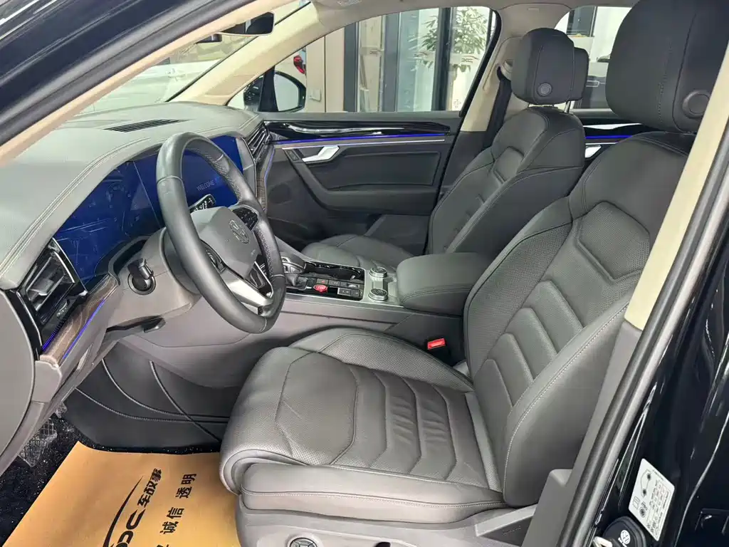 Volkswagen Touareg — миниатюра 7