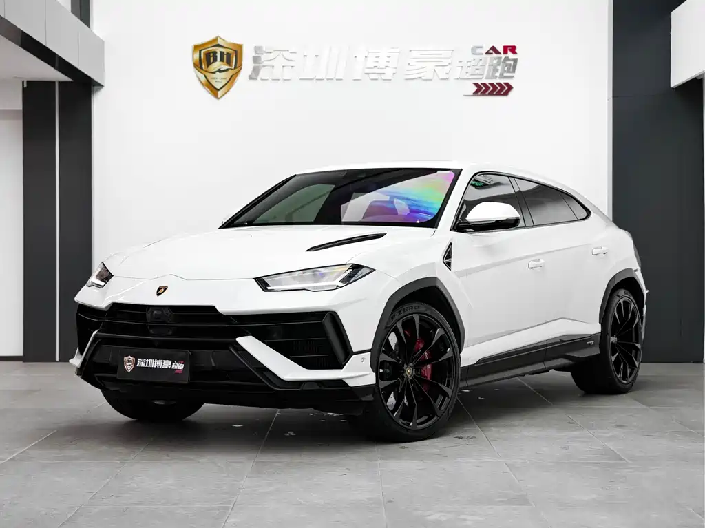 Lamborghini Urus 2024