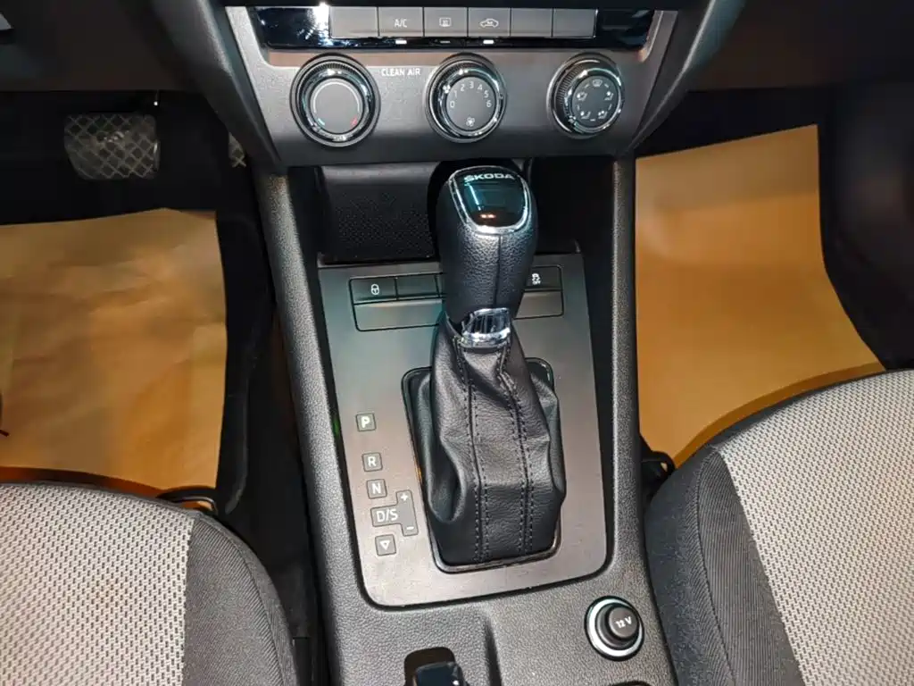 Skoda Octavia — миниатюра 14