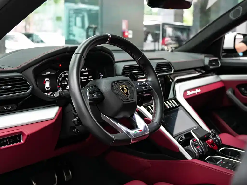 Lamborghini Urus 2023 4.0T V8 S