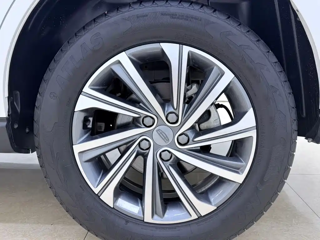Geely Vision X6 — миниатюра 22
