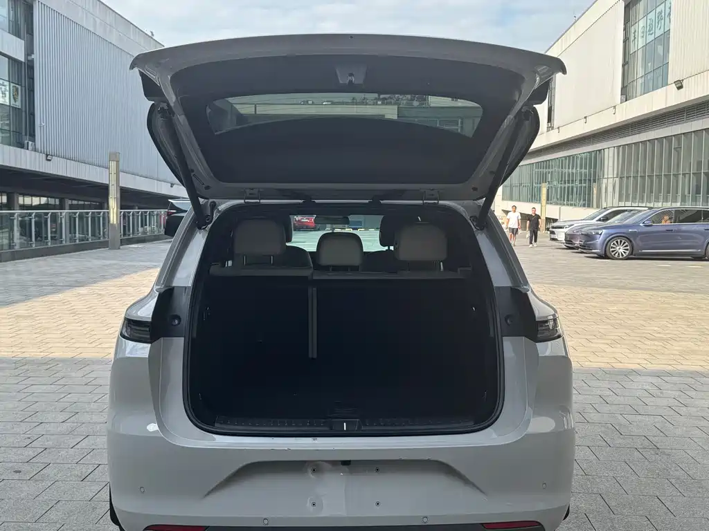 Li Auto Li L6 — миниатюра 16