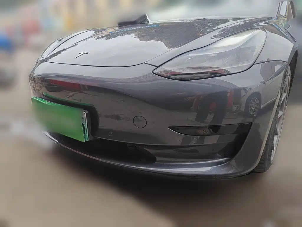 Tesla Model 3 — миниатюра 2