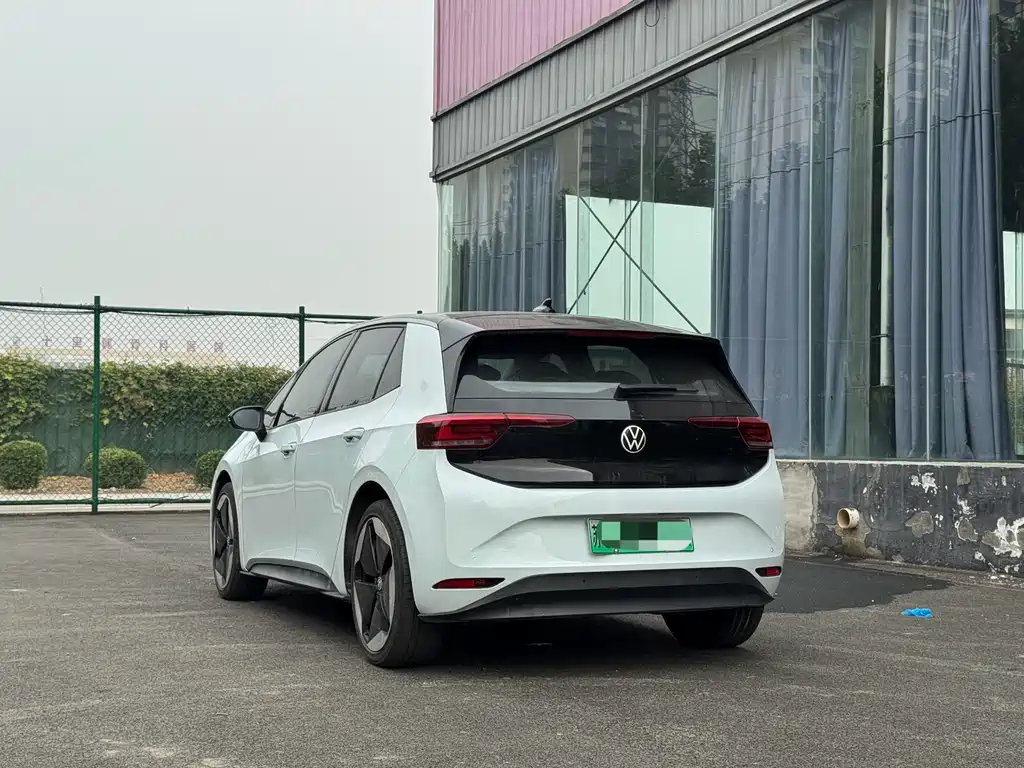 Volkswagen ID.3 — миниатюра 5