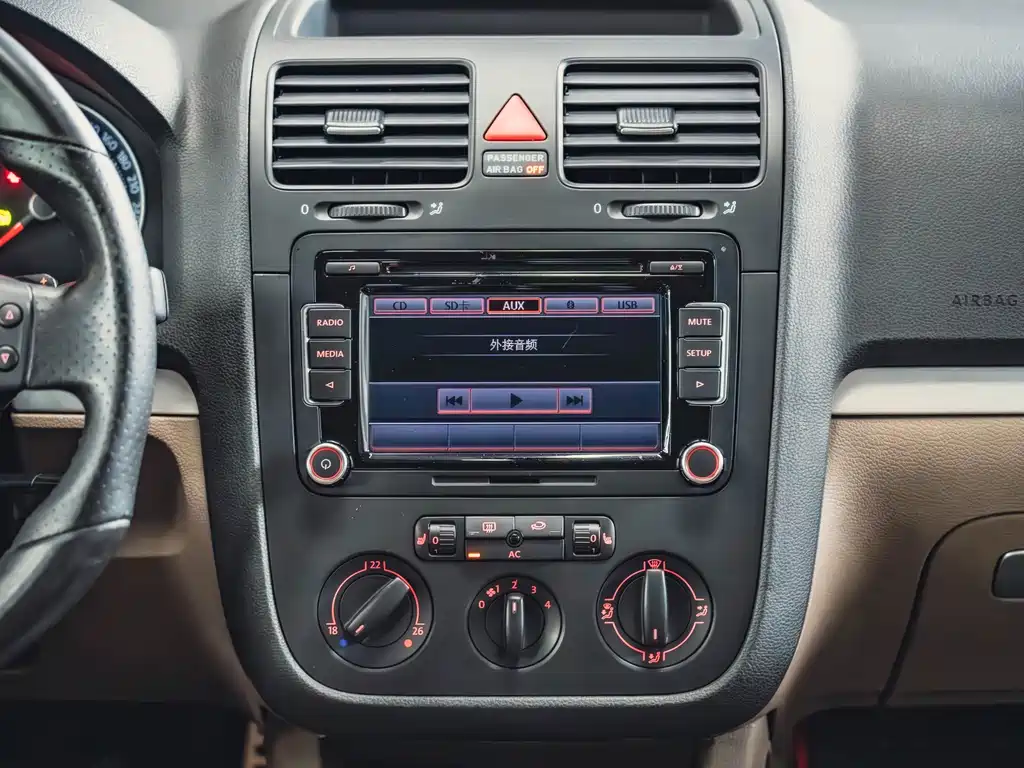 Volkswagen Golf (Import) — миниатюра 9