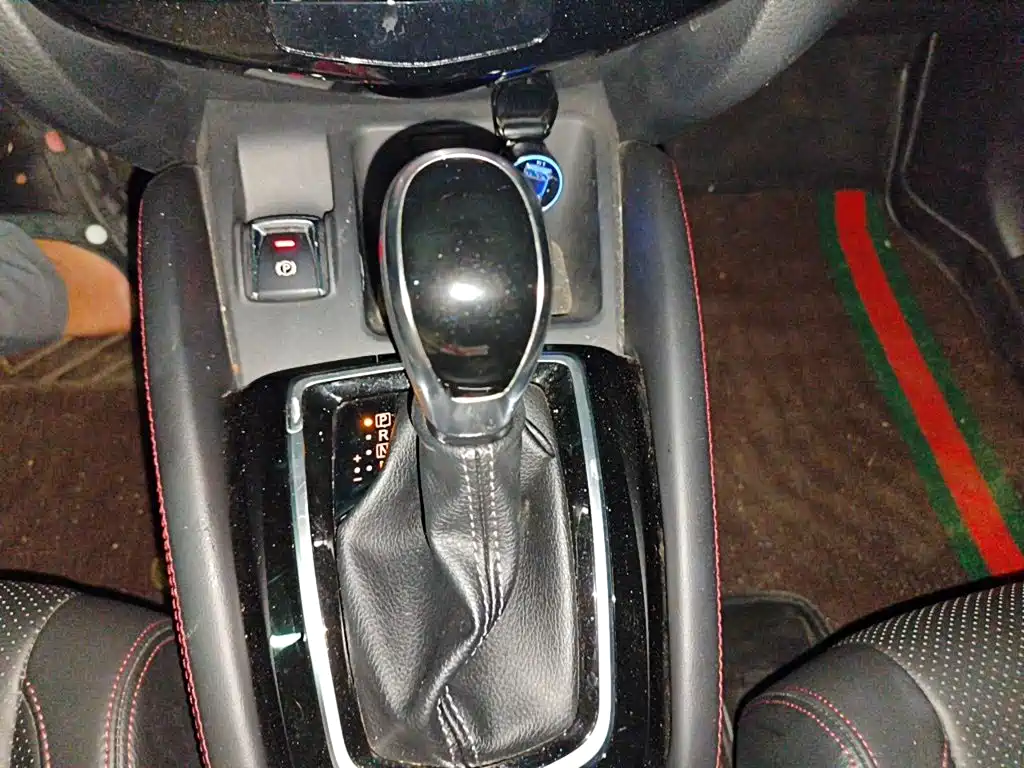 Nissan Qashqai — миниатюра 10